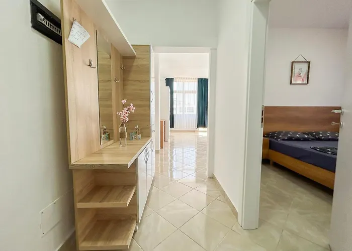Aqua Vista Haven B53 דירה